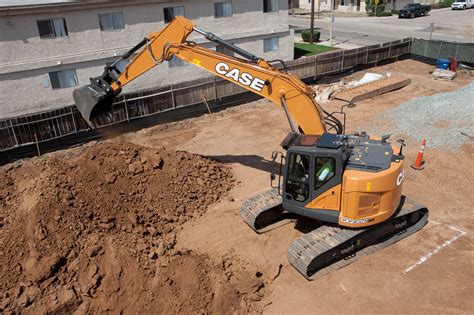 how much dirt can an excavator dig